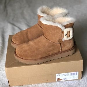 Mini Bailey Fluff Buckle Boots